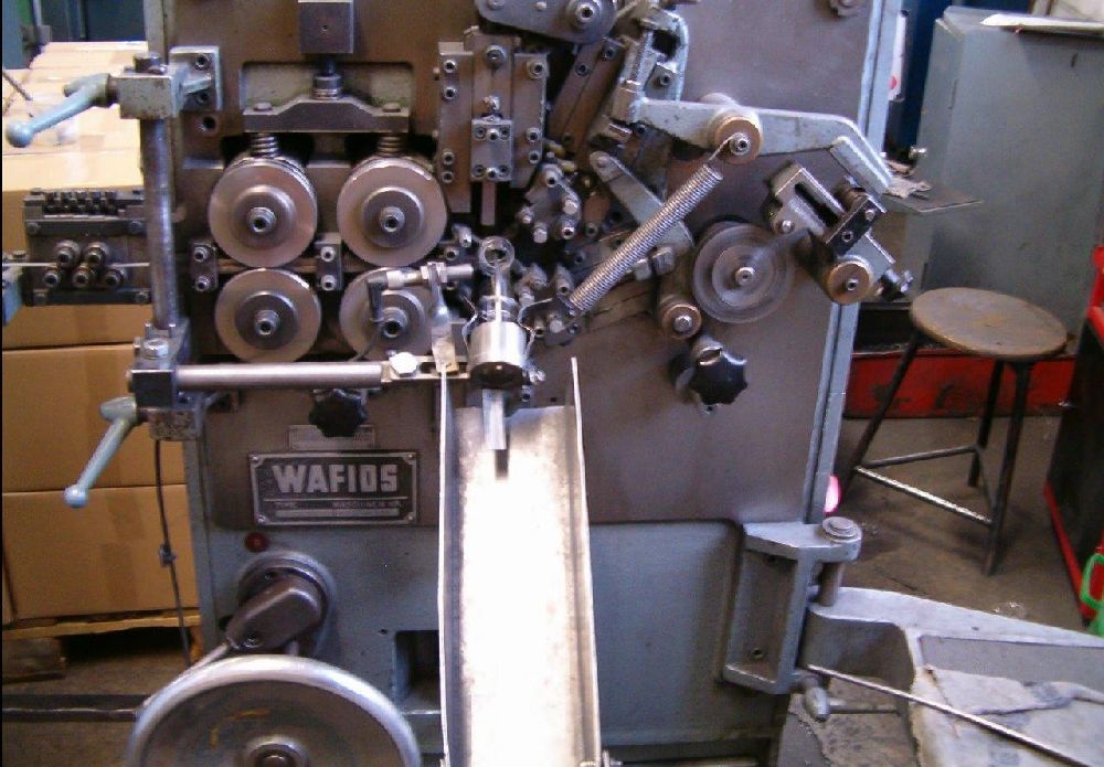 Dier Metal leme Makinalar Alman Satlk 2x Adet Yay Makinesi