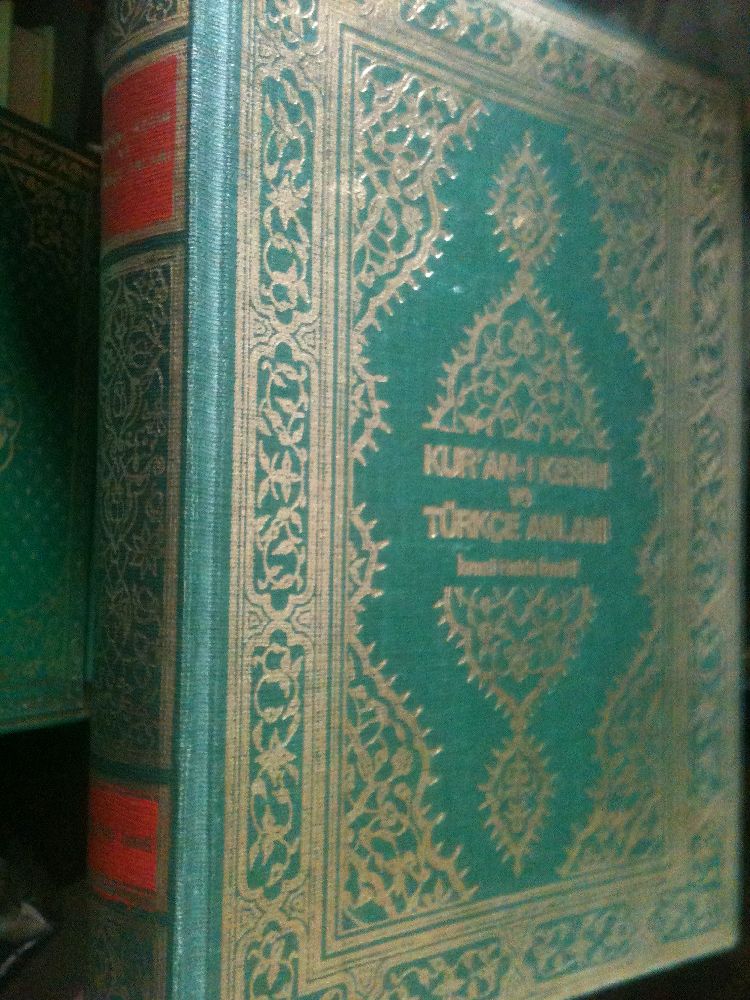 Dini Kitaplar Din/slam Satlk Kur'an- Kerim ve Trke Anlam_ismail Hakk zmir