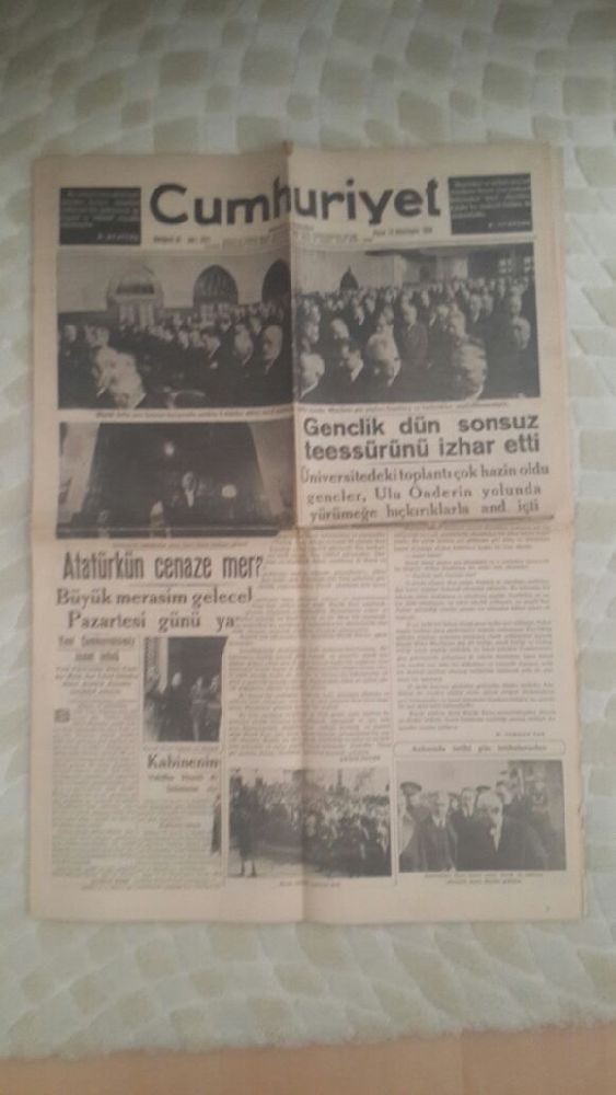 Gazeteler Cumhuriyet ve Ulus Tarihi Belge Satlk Mustafa Kemal Atatrk'n lm Haberleri
