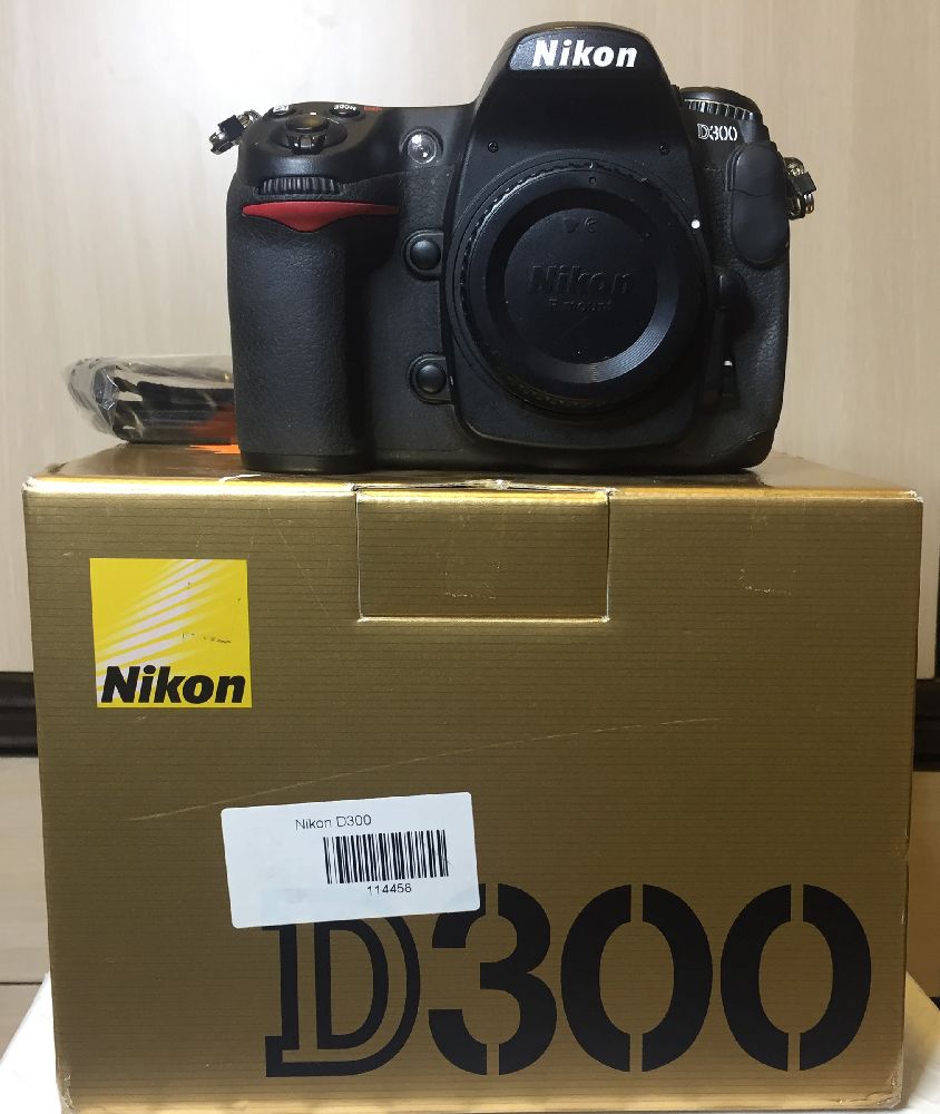 Digital Fotograf Makinalar Satlk Nikon D300 gvde ok temiz - 25 K ekim says