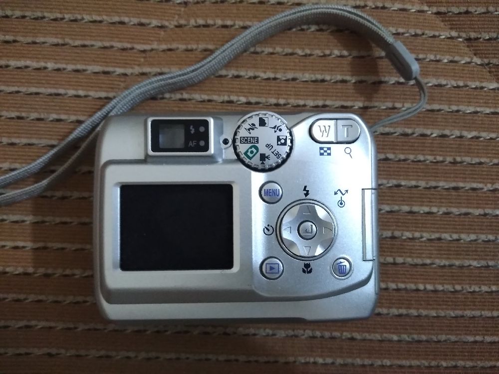 Digital Fotograf Makinalar Satlk Nikon coolpix 4100 dijital fotoraf makinesi