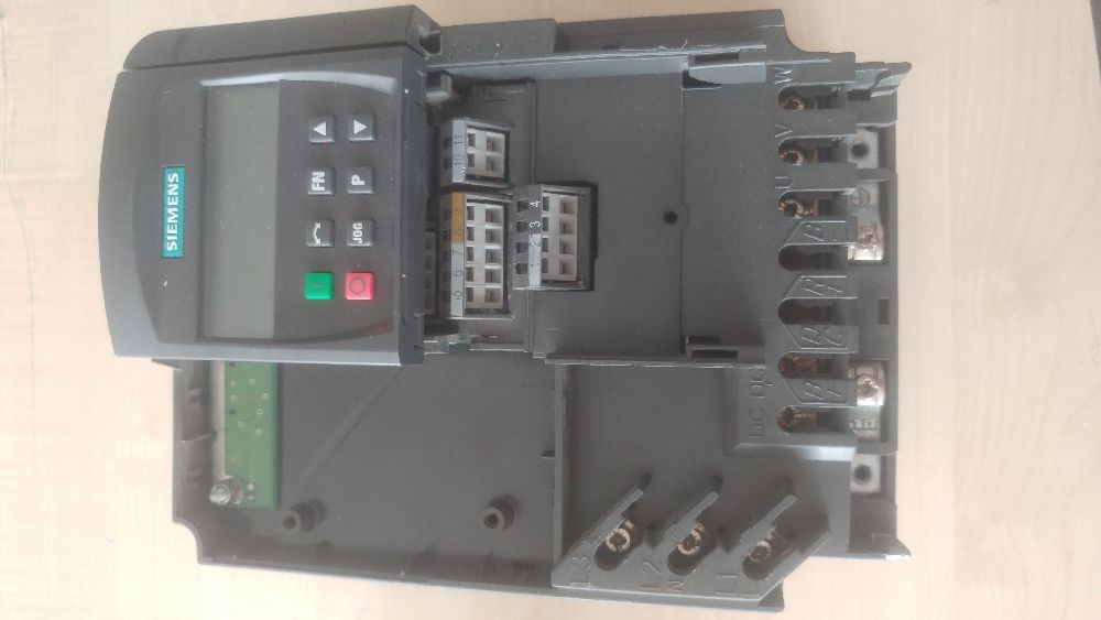 Dier Elektronik Eyalar Siemens Micromaster 420 nverter- Src Satlk Siemens 4 kw hz kontrol cihaz