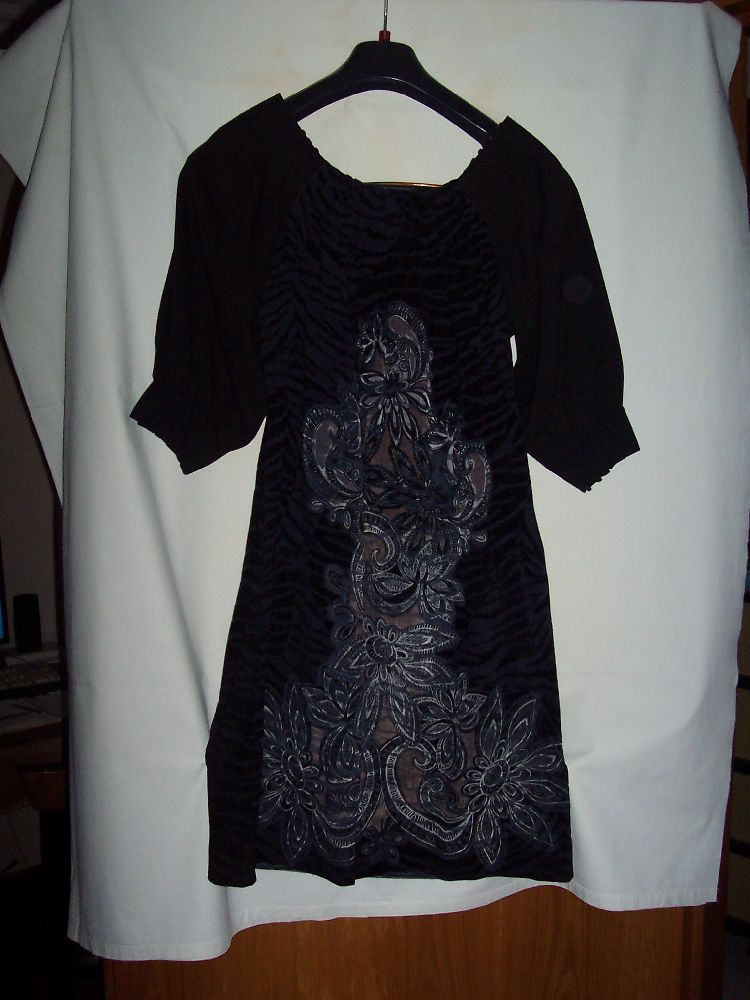 Elbise ve Tunik Satlk Kadife elbise
