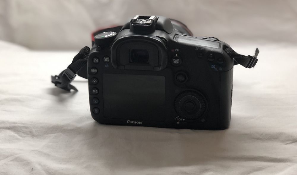 Digital Fotograf Makinalar Dslr Satlk Canon Eos 7D Body+4 Lens Full Set Halinde