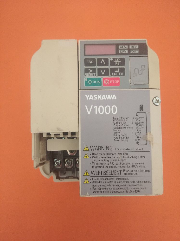 Invertr YASKAWA V1000 Motorsrc-hz kontrol cihaz Satlk Yaskawa 1,1 kw hz kontrol cihaz