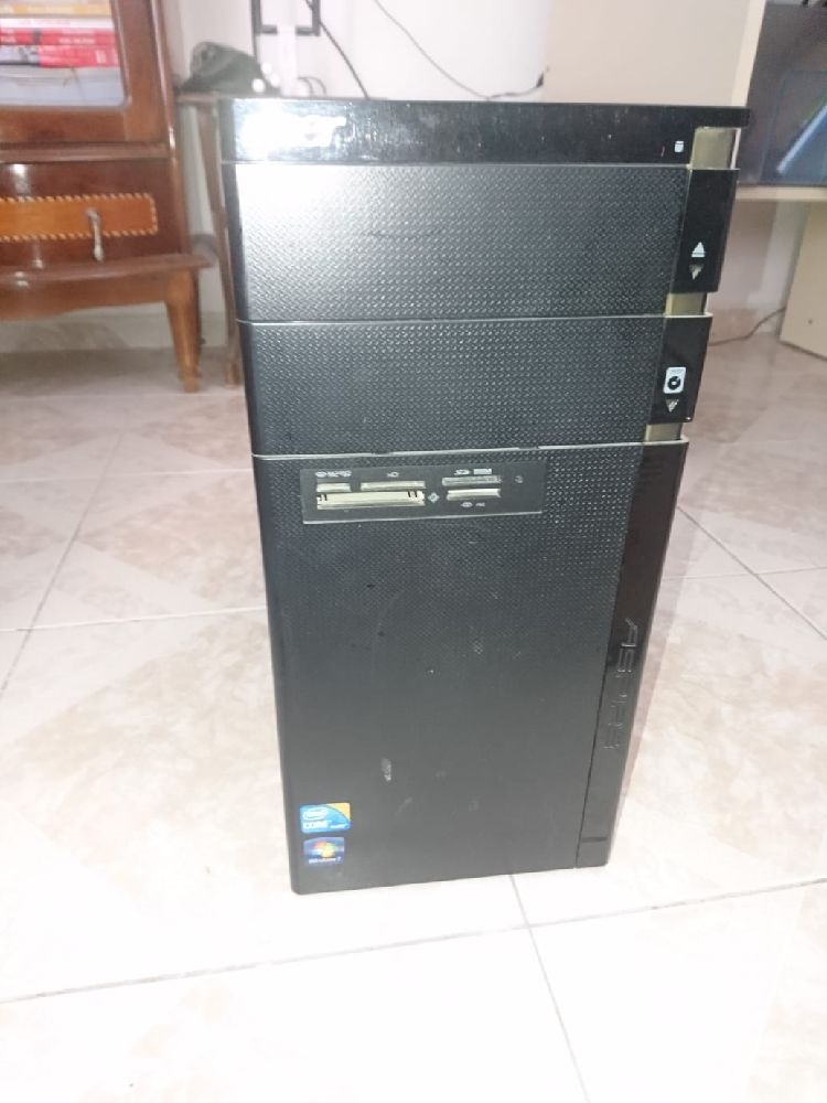 Masa st Toplama bilgisayar Satlk Acer Aspre M3910 I5-650 8G Ram 500G+240Gb Ssd W7B