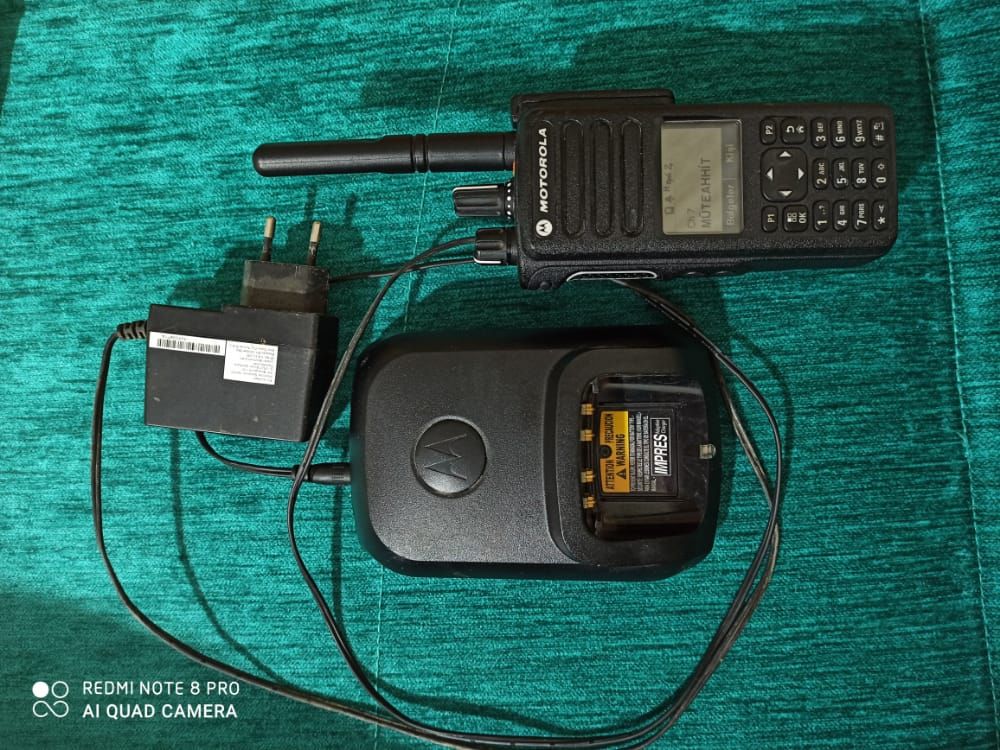 Telefon, Telsiz Dijital El telsizi Satlk Motorola temiz el telsizi