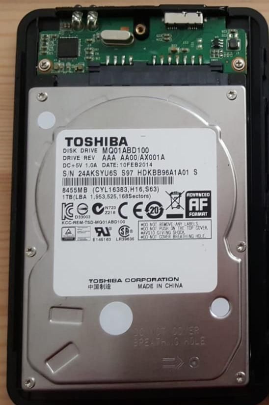 Disk Toshiba Satlk 1 Tb 2.5