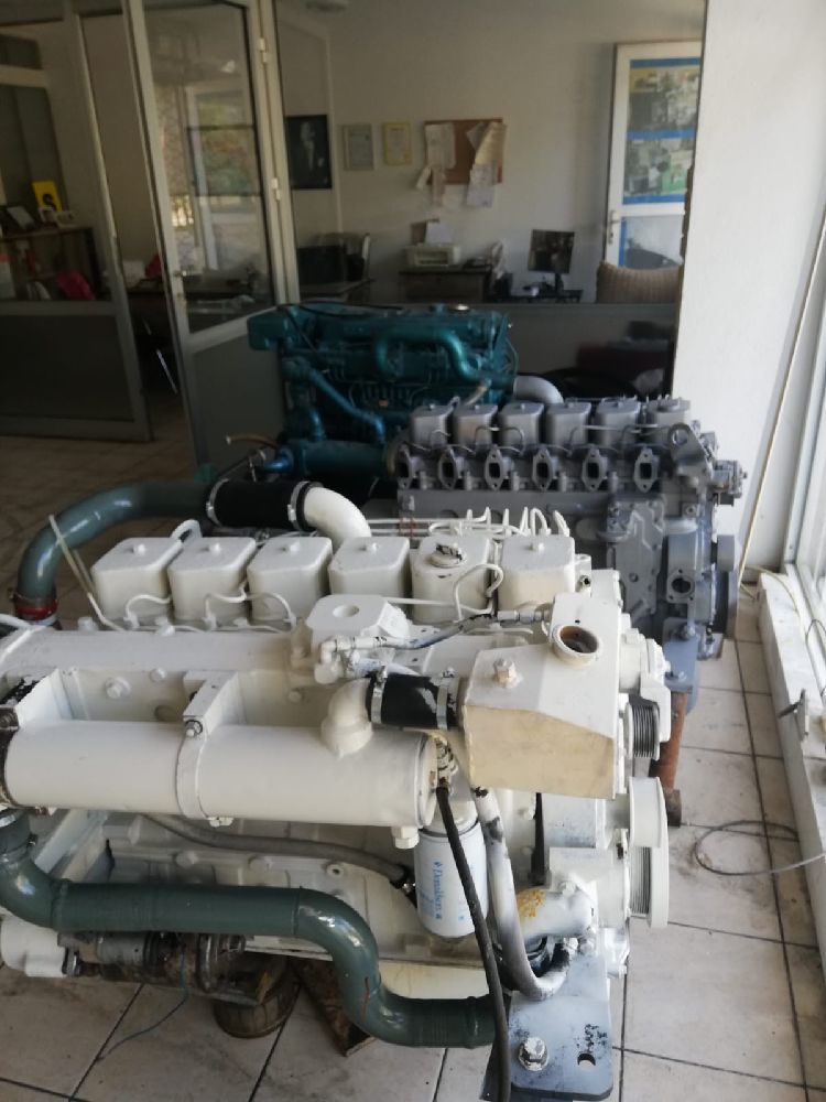 Deniz Motorlar Deniz Motoru Satlk 220 Hp Orjinal Marin Cummins
