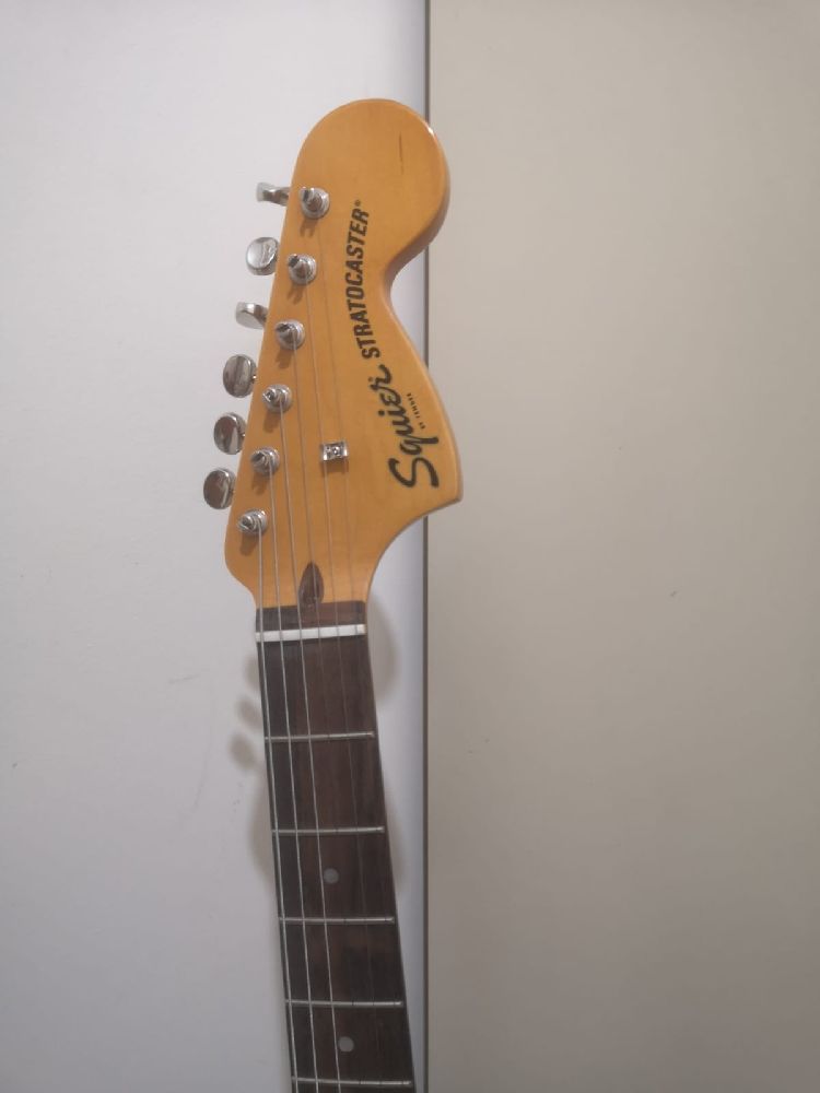 Gitar Fender Elektro Gitar Satlk Squier Classic Vibe 70s Stratocaster Hss Walnut