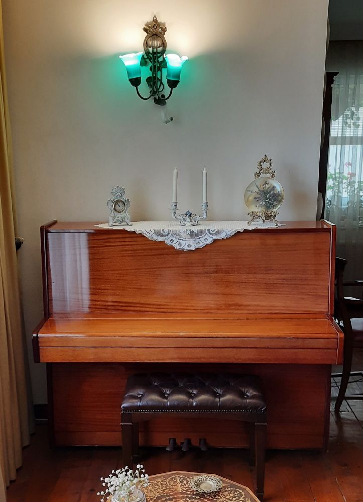 Piyano Satlk Akustik Belarus Konsol Piyano