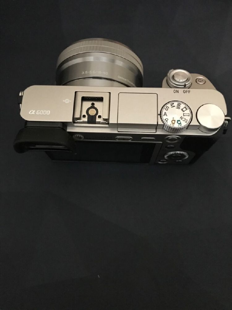 Digital Fotograf Makinalar Aynasz Satlk ok az kullanlm Sony Alpha 6000