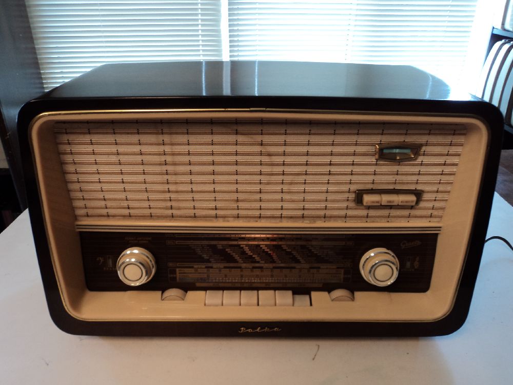 Radyo Satlk Graetz Polka fm'li Antika Radyo