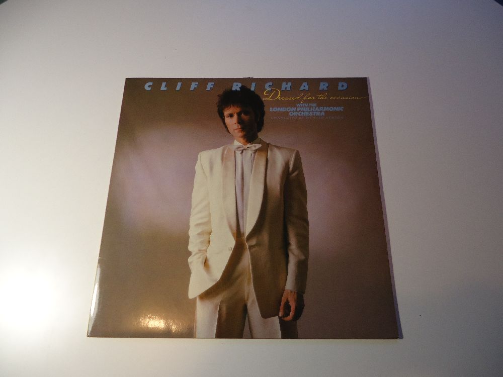 Pop Mzik (Yabanc) Plak Satlk Cliff Richard - Dressed for the Occasion Lp