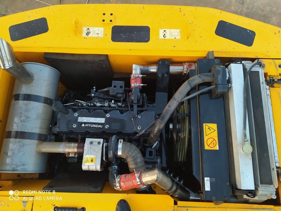 Ekskavatr Paletli Eskavator. Satlk 2015 Hyundai 210 Lc-7A-Orjinal-Temiz