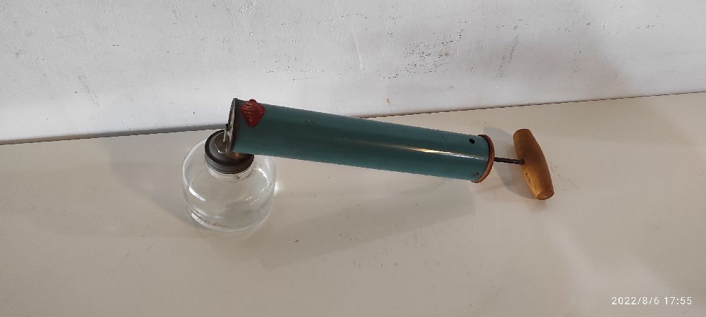 Bahe Aletleri eski nostaljik ilalama aleti Satlk eski nostaljik ilalama pompas