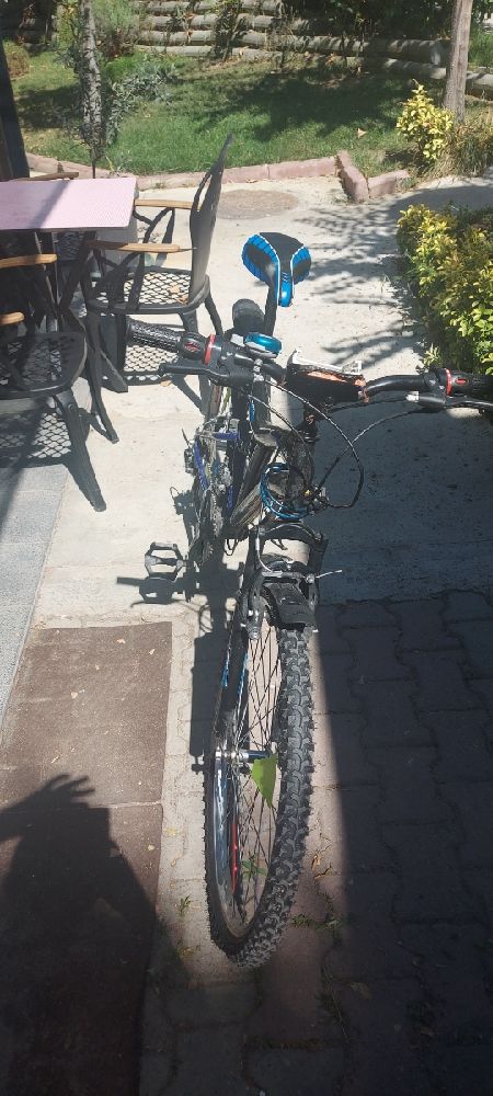 Da Bisikleti mit Satlk bisiklet