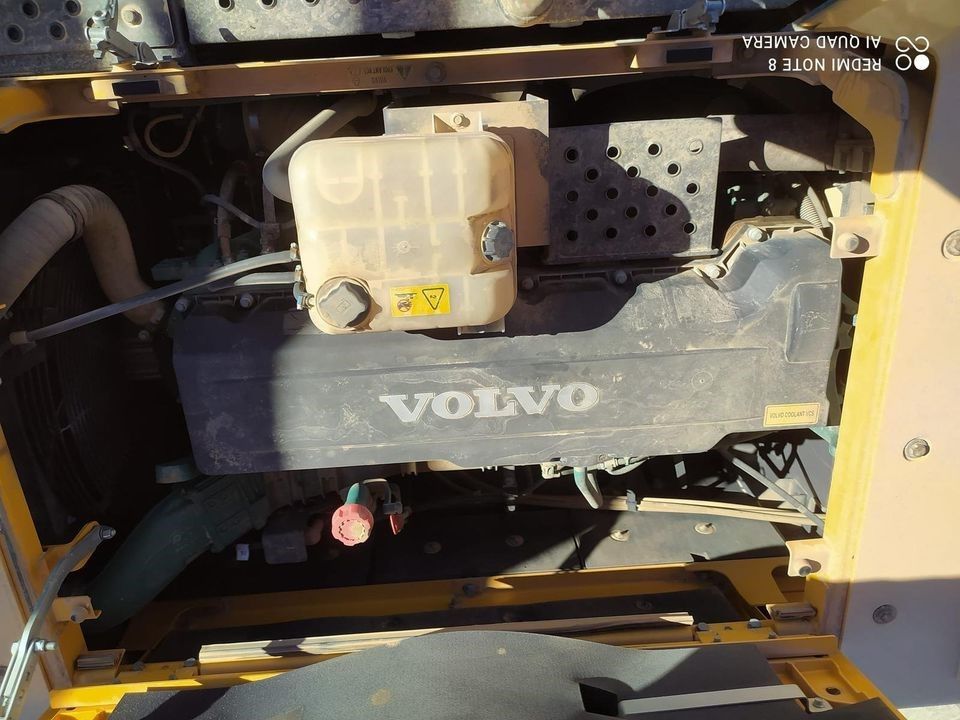 Ekskavatr Paletli Eskavator Satlk 2016 Volvo Ec 480 Dl-11000 Saat  Temiz