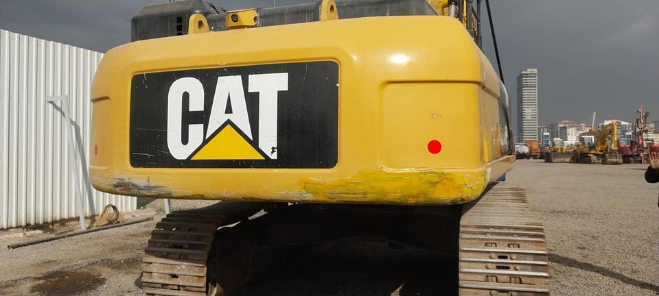 Ekskavatr Caterpillar Paletli Eskavator Satlk 2015 Cat 336 D2L-Me-Ar Hizmet-Temiz