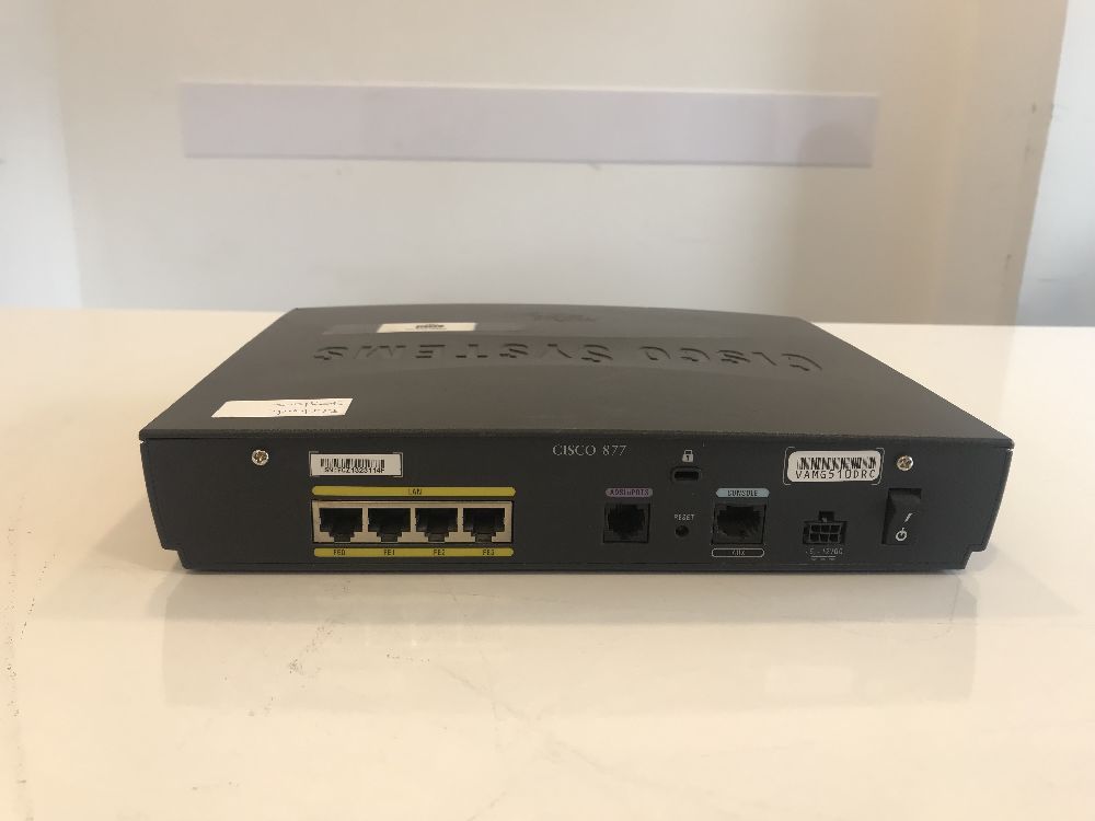 Network rnleri Switch Satlk Cisco 877