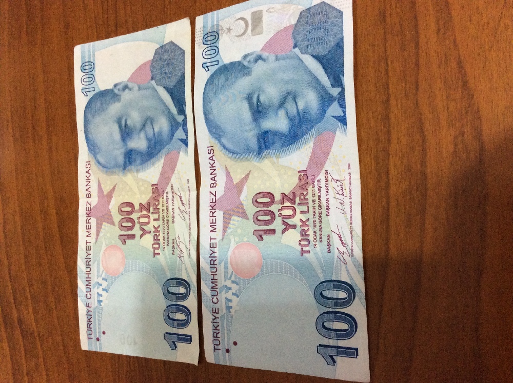 Paralar Trkiye 100 TL Banknod Satlk Gvenlik hologram folyosu olmayan 100 Tl.