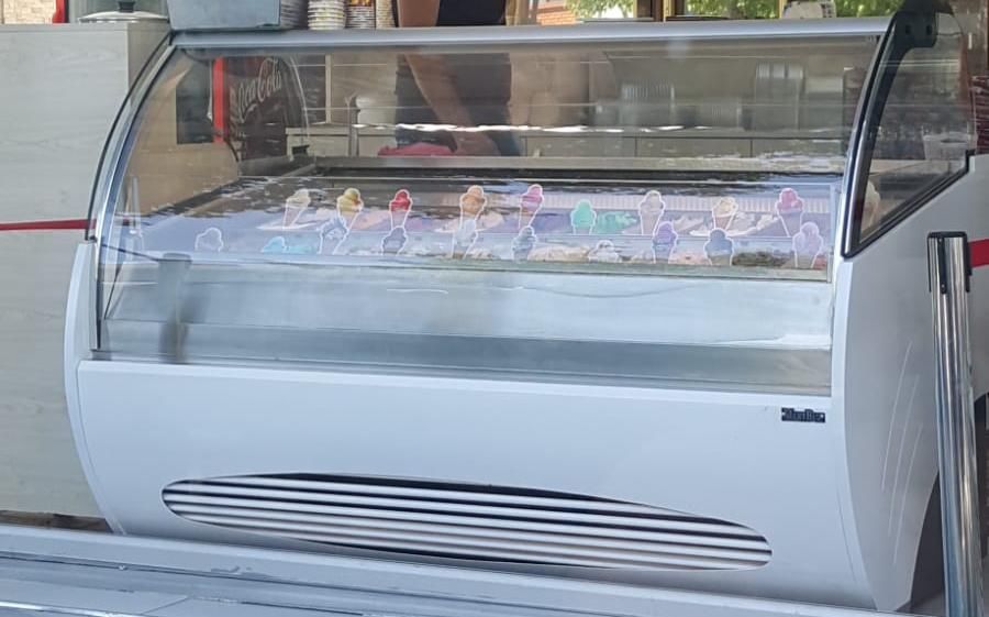Dondurma Makineleri Mertbuz Satlk Dondurma Reyonu