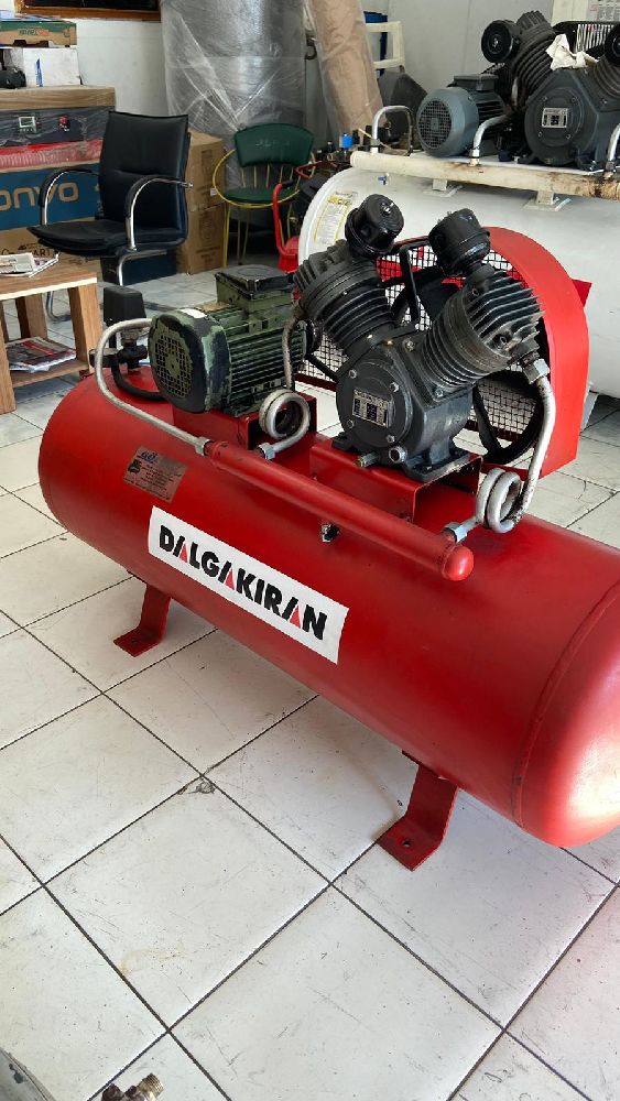 Kompresr Satlk Dalgakran dkc200 pistonlu kompresr