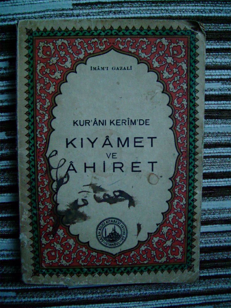 Dini Kitaplar Satlk Kur'an Kerim'de Kyamet ve Ahiret