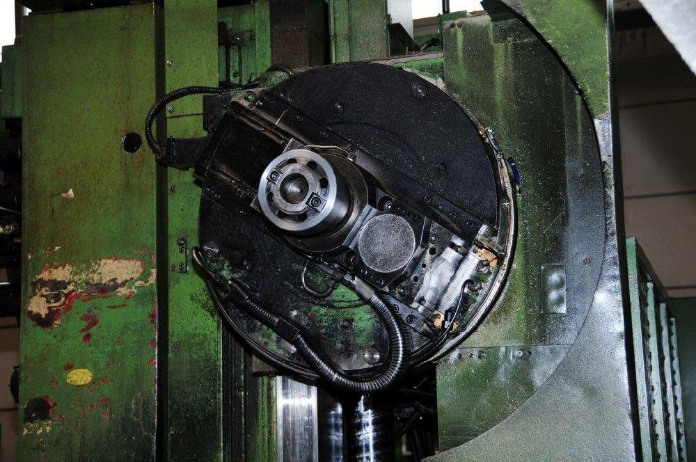 Komple Metal leme Makinalar Alman Satlk CNC Borverk  Freze ve Torna Makinesi