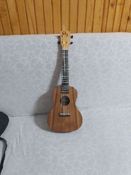 puka marka concet model ukulele