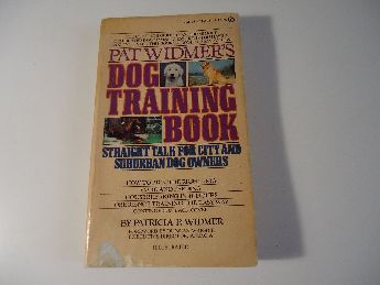 Dog Training Book - Patricia P. Widmer