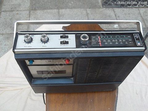 Antika Sanyo model G-1602 hl bikap teyip radyolu 3