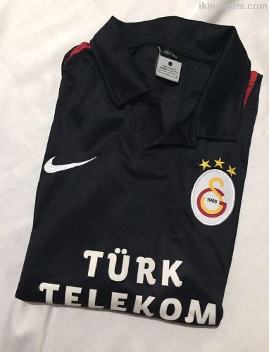 Galatasaray forma (aklamay okuyun)