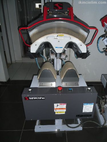 Sankosha (Japon) Gmlek Ve Manet tleme Robotu