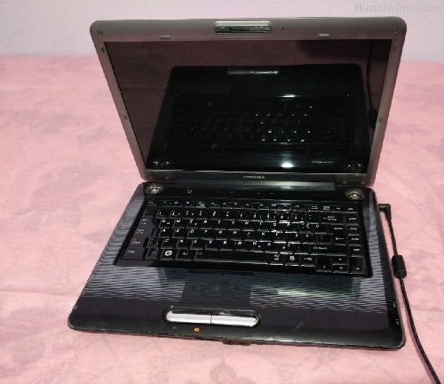 Toshiba laptop bilgisayar 