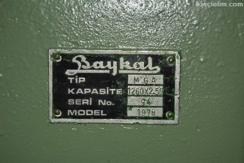 Baykal 1260x2,5 mm Motorlu Giyotin Makas