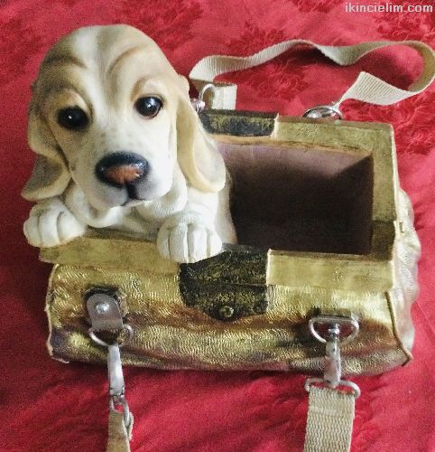 Çanta İçine Girmiş Yaramaz Şirin Köpek Biblo