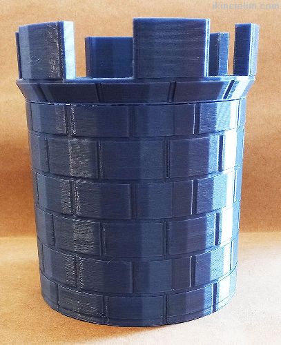 D-0002 Castle Tower Flower Pot (Kale Saks)