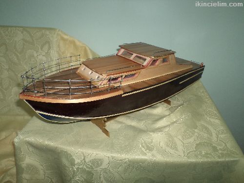 Model Gemi Yat