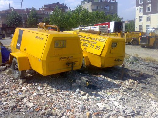 Atlas Copco 2014 Kompresör Beton Kırıcı İş Makineleri : Beton Kırıma Kiralık Kompresör Kırımı