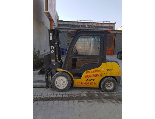 On 2014 Forklift İş Makineleri : Sahibinden satılık 4900saatte 2014model forklif