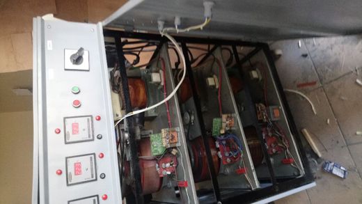 Servo kontrollü tam otomatik reglatör 150 kva otomatik Regülatör İş Makineleri : Otomatik bakır sargı reglatör servo kontrol 