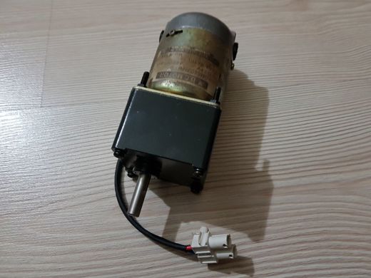 Ev, Bahçe Eşyaları : 24 Volt redüktörlü Dc Motor