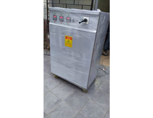 150 kva bakır.otomatik dijital. Korumali Regülatör, yükseltici,trafo, 150kva servo kontrolü tam otomatik bakır regülatör, 150