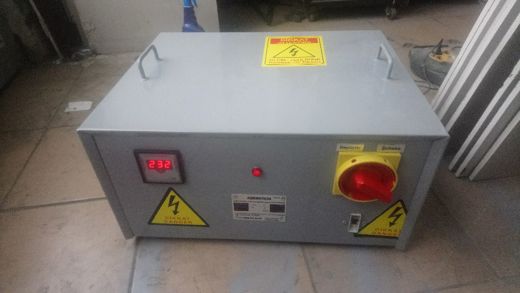 15kva tam otomatik mikro islemcili bakır Otomatik Voltaj regülatörü İş Makineleri : 15kva servo kontrollü tam otomatik bakır 