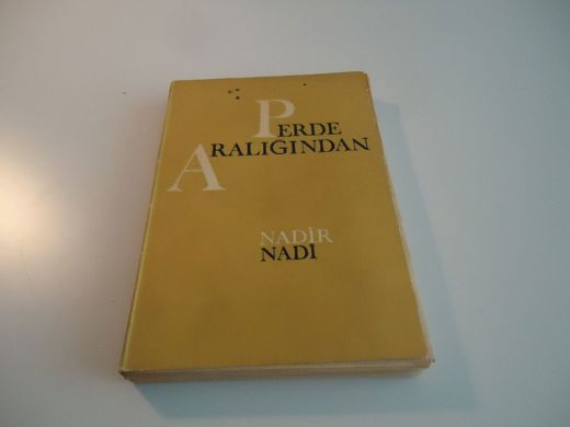 Perde Aralığından Nadir Nadi Roman Perde Aralığından / Nadir Nadi 1964