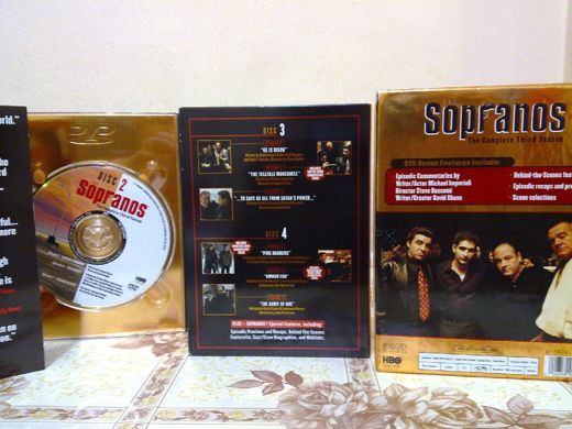 SOPRANOS Bradgrey Television Dvd Müzik, Film (Plak,Cd, Dvd) : Sopranos Orjinal Box Dörtlü Dvd Set Üçüncü Sezon