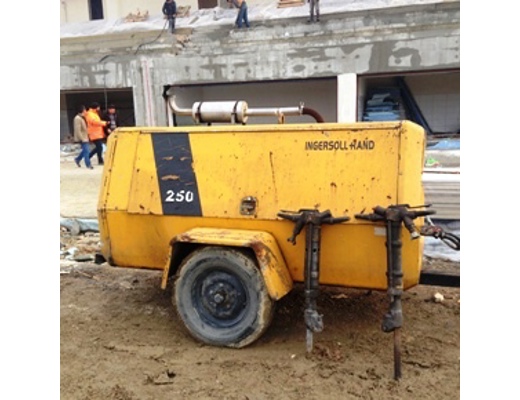 Atlas Copco 2000 P 250 Ingersollrand İş Makineleri : Kiralık Kompresör 05322667125 Beton Kırımı Kırıcı