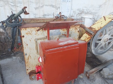 İş Makineleri, Mermer İşleme Makinaları, Hidrobarsan, 2. El, Mermer Dağ Kesme Makinasi, Ocak Makinası Dag Kesme