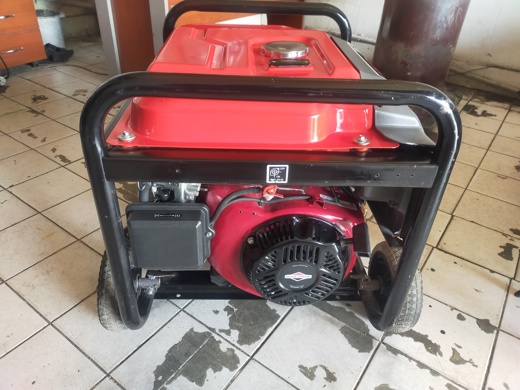 İşbir 0541 548 70 78 Benzinli İş Makineleri : Orjinal Japon Motor İtalyan Alternatör 8,5  Kva